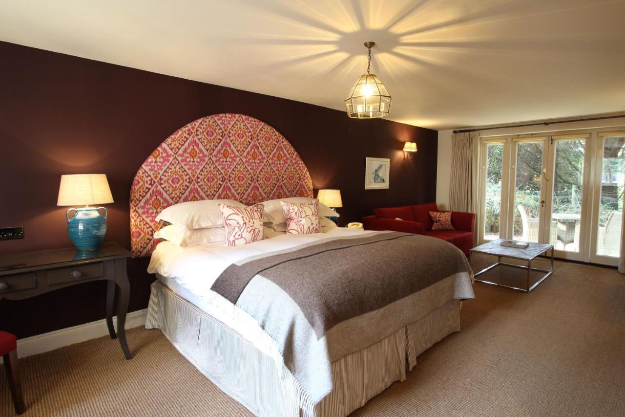 The Hare & Hounds Hotel เทตบรี ภายนอก รูปภาพ