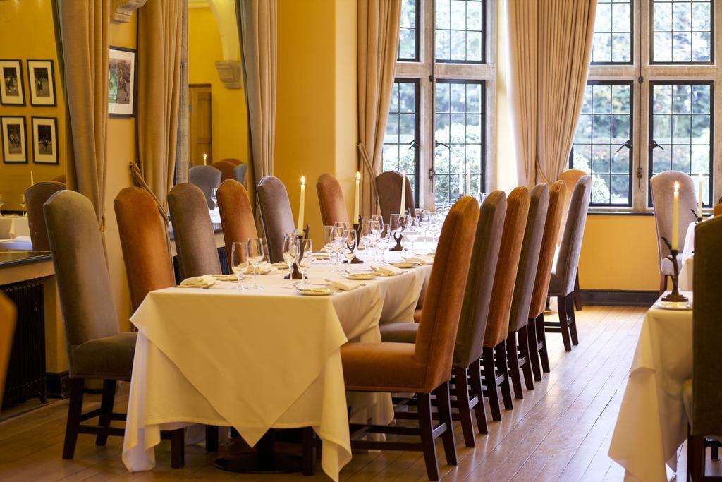 The Hare & Hounds Hotel เทตบรี ภายนอก รูปภาพ