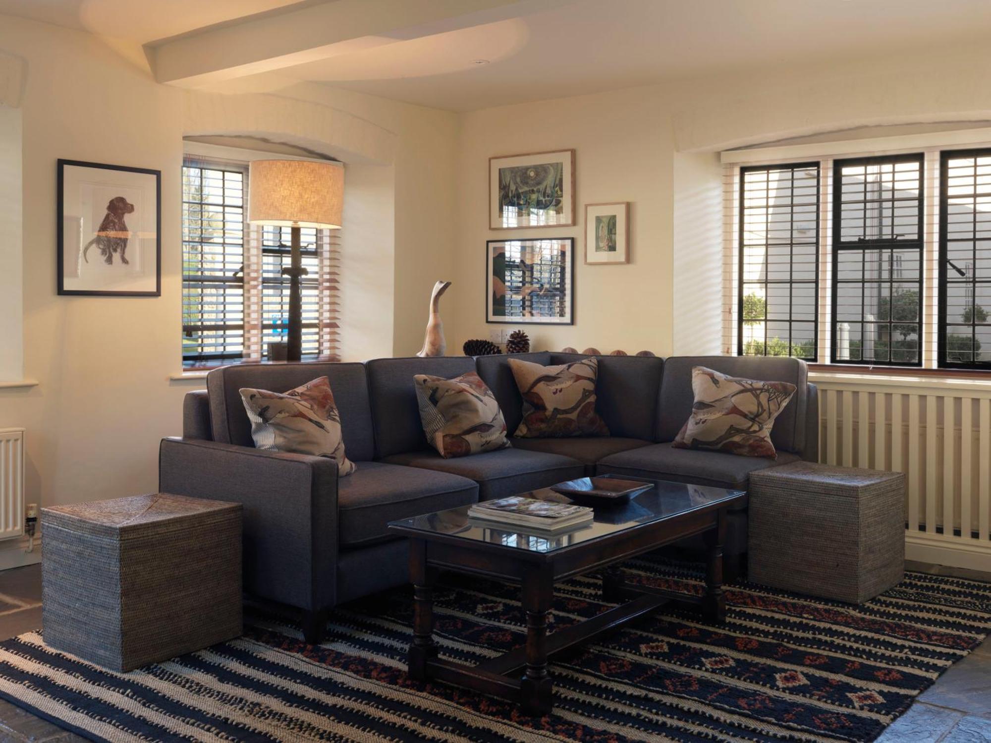 The Hare & Hounds Hotel เทตบรี ภายนอก รูปภาพ