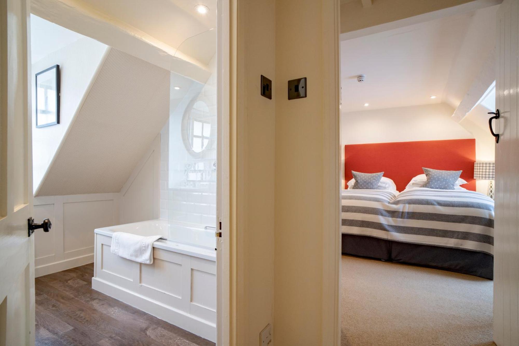 The Hare & Hounds Hotel เทตบรี ห้อง รูปภาพ
