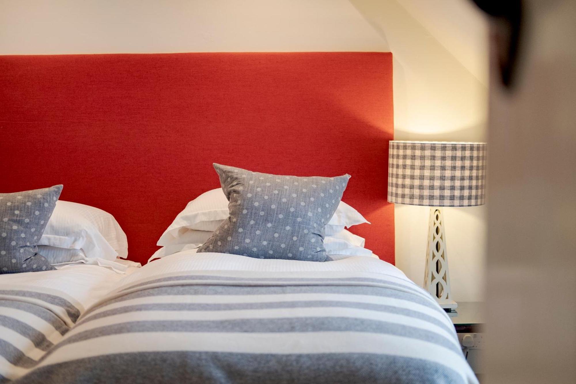 The Hare & Hounds Hotel เทตบรี ห้อง รูปภาพ