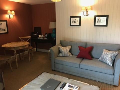 The Hare & Hounds Hotel เทตบรี ภายนอก รูปภาพ