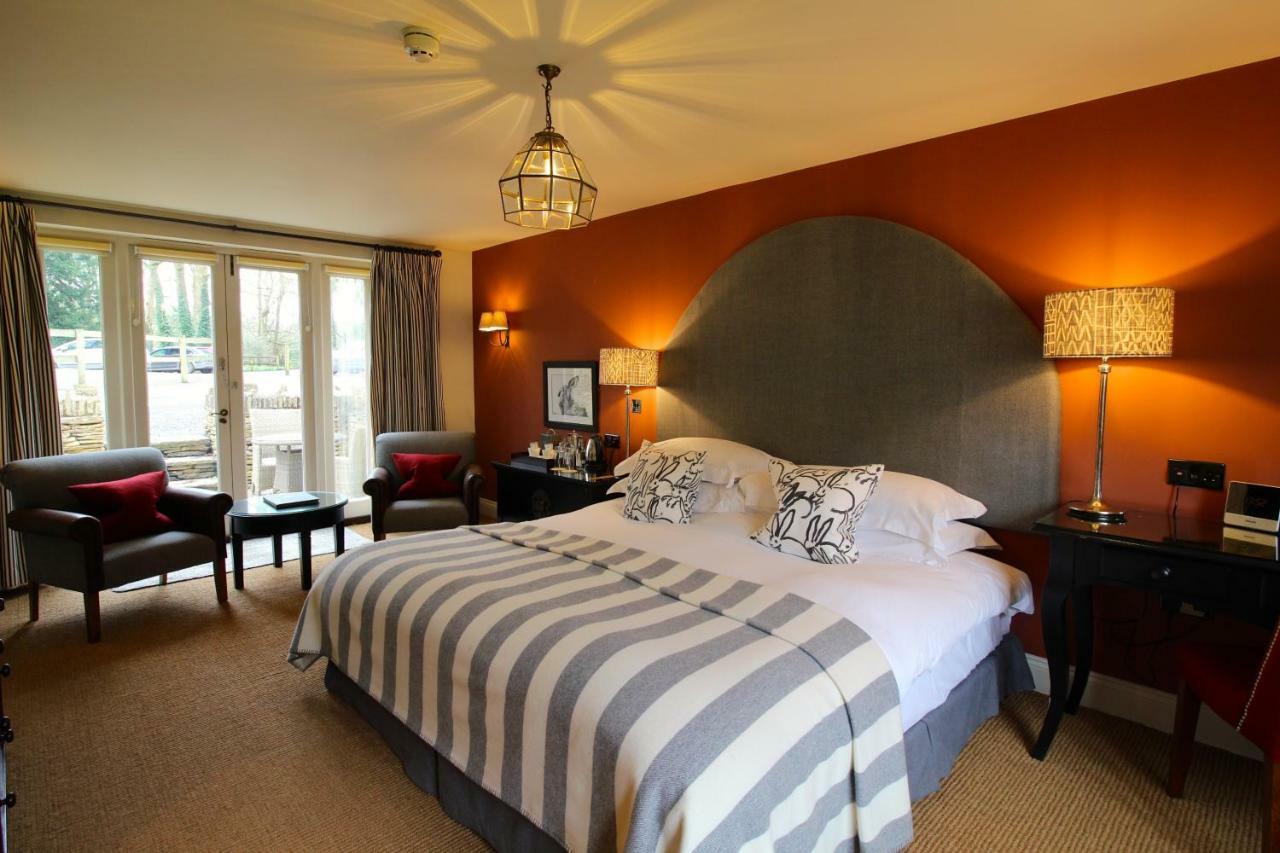 The Hare & Hounds Hotel เทตบรี ภายนอก รูปภาพ